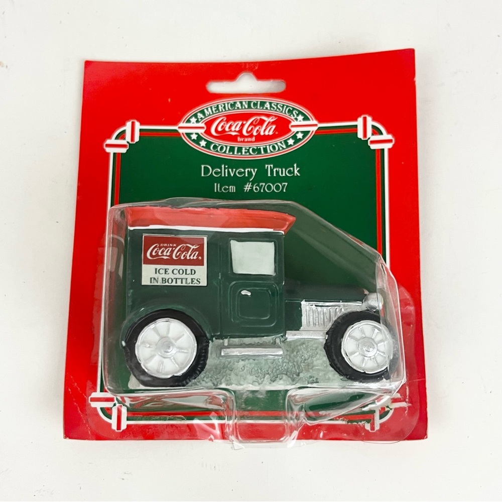 Coca-Cola Delivery Truck Item # 67007 Collectible American Classic Collection